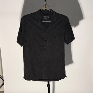 Mudo Collection Men's Black Short-Sleeve Camp Collar Button-Down